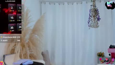 Helena Fits online show from November 23, 9:46 pm