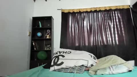 helena_spellman online show from February 2, 7:35 pm