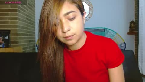 Snapshot of helenacyruss666 chatting on January 23, 2:33 am Only 18 cyrus online show from January 23, 2:33 am