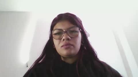 helenoliveira76340912 online show from May 11, 9:45 pm