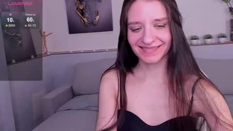 Snapshot of helentasty_ chatting on February 26, 1:43 pm Helen online show from February 26, 1:43 pm