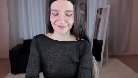 Snapshot of helentasty_ chatting on September 13, 2:58 am Helen online show from September 13, 2:58 am