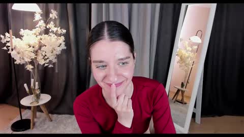 Snapshot of helentasty_ chatting on February 25, 6:14 am Helen online show from February 25, 6:14 am