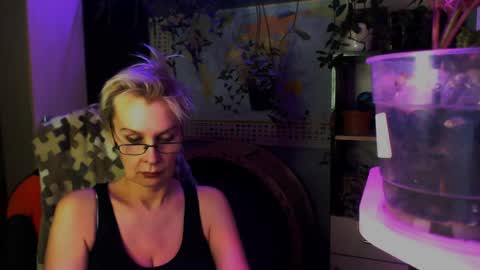 Helga online show from May 4, 5:41 pm
