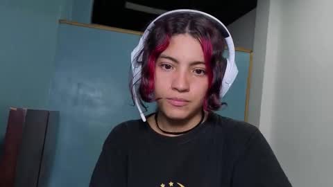 Helia Transfem and Amy online show from September 24, 5:25 am