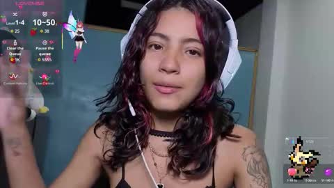 Helia Transfem and Amy online show from October 2, 4:11 am