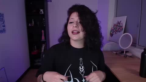 Snapshot of hell_dancer_ chatting on September 11, 11:28 pm Lexa online show from September 11, 11:28 pm