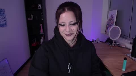 Snapshot of hell_dancer_ chatting on September 15, 11:17 pm Lexa online show from September 15, 11:17 pm