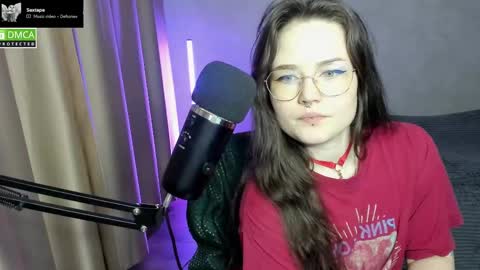 Red online show from March 12, 11:22 pm