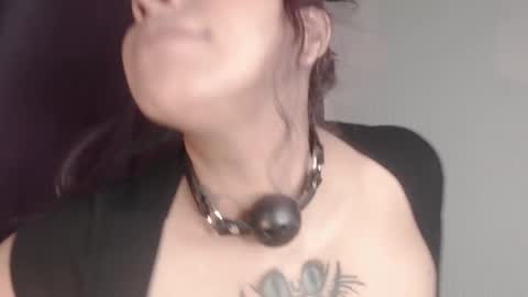 Snapshot of hello_demonkitty chatting on December 2, 4:26 pm SIMONA online show from December 2, 4:26 pm