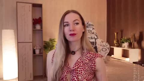 Alisia  Monday to Friday from 10 am to 4 pm GMT 2 online show from May 6, 8:53 am