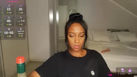 Snapshot of hellsd97 chatting on January 28, 3:25 am hellsd97 online show from January 28, 3:25 am