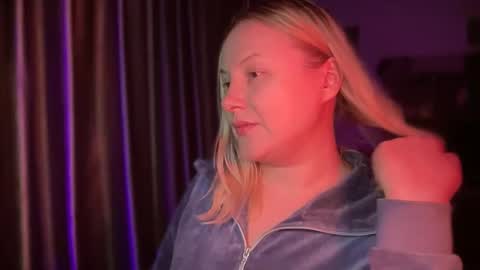 DeleteyourSadness online show from February 2, 5:53 pm