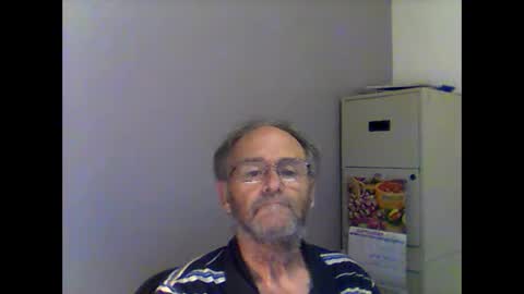 Snapshot of helopilot01 chatting on September 23, 12:48 am helopilot01 online show from September 23, 12:48 am