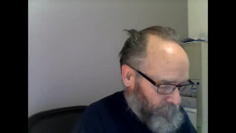 Snapshot of helopilot01 chatting on February 16, 11:05 pm helopilot01 online show from February 16, 11:05 pm
