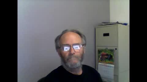 Snapshot of helopilot01 chatting on October 19, 11:20 pm helopilot01 online show from October 19, 11:20 pm
