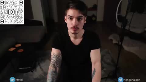 Snapshot of hengen_aiken chatting on February 25, 6:23 pm Hengen Aiken online show from February 25, 6:23 pm