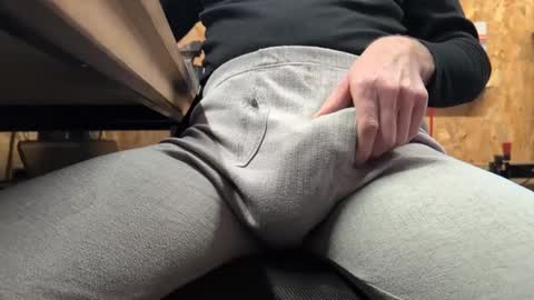 henkietien online show from January 18, 11:32 am