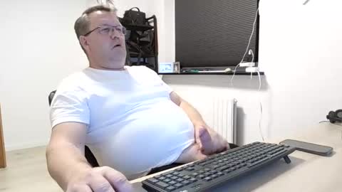 henrikrp1971 online show from January 7, 6:56 pm