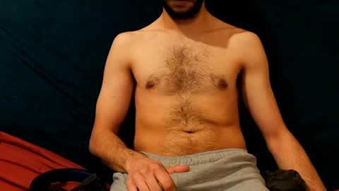 HenryAxe online show from February 4, 10:45 pm