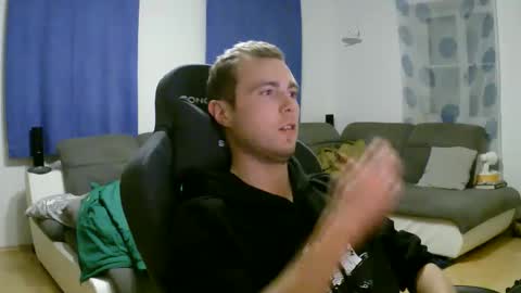 John Pearl online show from March 7, 9:15 pm