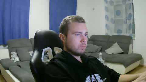 John Pearl online show from March 1, 9:26 pm