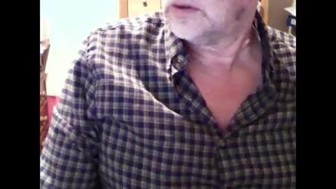 Snapshot of hereford66 chatting on September 13, 7:55 am hereford66 online show from September 13, 7:55 am