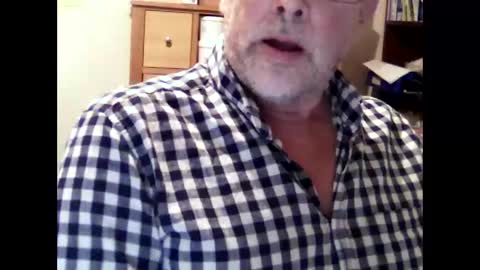 Snapshot of hereford66 chatting on October 2, 10:25 am hereford66 online show from October 2, 10:25 am