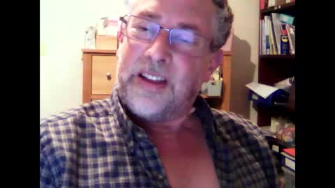 Snapshot of hereford66 chatting on October 17, 8:13 pm hereford66 online show from October 17, 8:13 pm