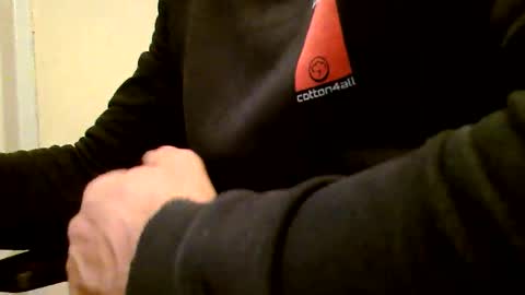 mr D online show from October 4, 8:34 am