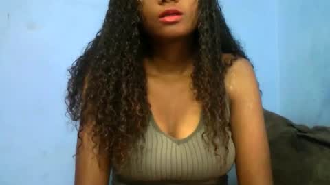 herisse01 online show from March 23, 8:52 am