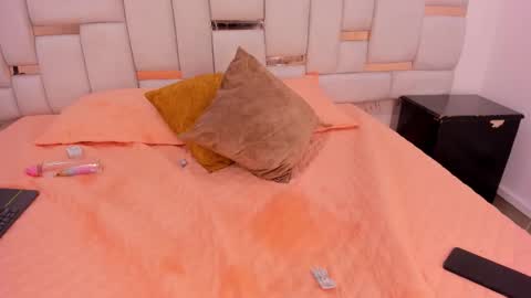 hermione_brown online show from February 28, 8:57 pm