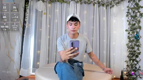 Euphoria Boys online show from January 19, 7:04 pm