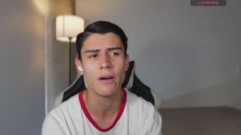 hey_cesard online show from April 21, 6:48 pm