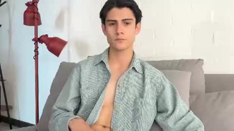 hey_cesard online show from July 7, 7:51 pm