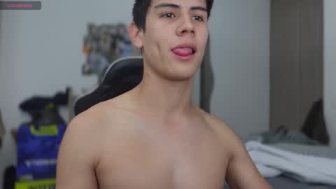 hey_cesard online show from November 30, 3:41 pm