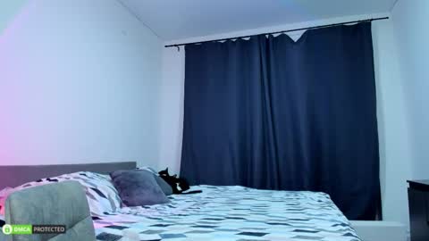 Snapshot of hey_tyankaaaa chatting on September 25, 10:50 pm Bella 3 online show from September 25, 10:50 pm