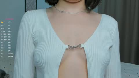 Laura online show from March 21, 6:45 pm