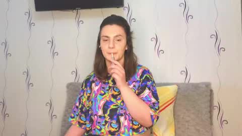 Heyy baddie online show from April 25, 1:02 pm