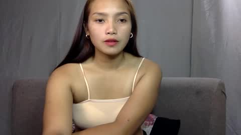 hi_there99 online show from November 4, 4:47 am