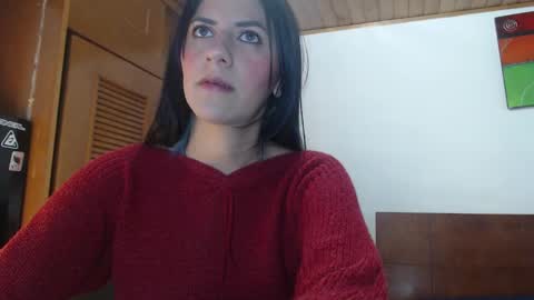 Snapshot of hilari18 chatting on February 9, 12:28 am hilaril18 online show from February 9, 12:28 am