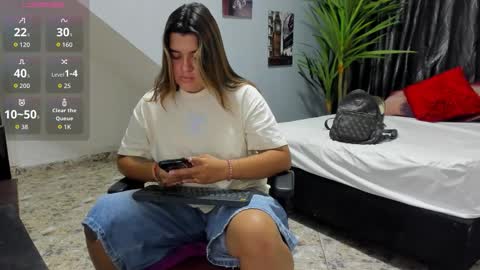 lia online show from September 18, 8:13 pm