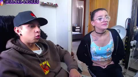 Snapshot of hill_and_jack chatting on January 13, 6:38 pm Hill and Jack online show from January 13, 6:38 pm