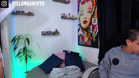 Snapshot of hill_and_jack chatting on January 28, 10:34 am Hill and Jack online show from January 28, 10:34 am