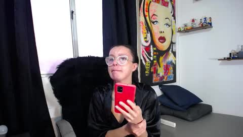 Snapshot of hill_and_jack chatting on January 15, 11:10 am Hill and Jack online show from January 15, 11:10 am