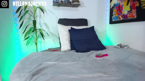 Snapshot of hill_and_jack chatting on January 30, 1:09 pm Hill and Jack online show from January 30, 1:09 pm