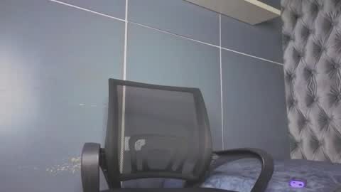  Hillary  online show from January 11, 1:44 am