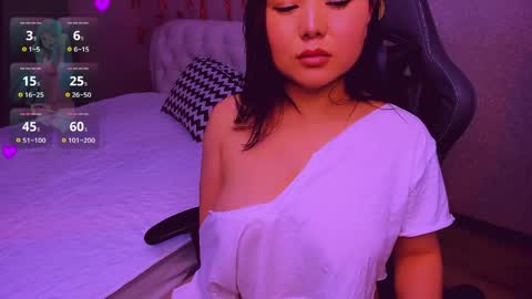 Sexy Hina online show from April 8, 9:34 am