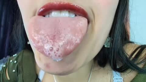 hinata online show from February 12, 9:51 pm