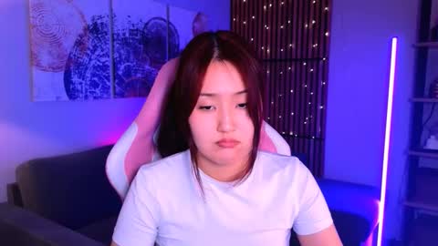 Hinata online show from March 11, 2:20 pm